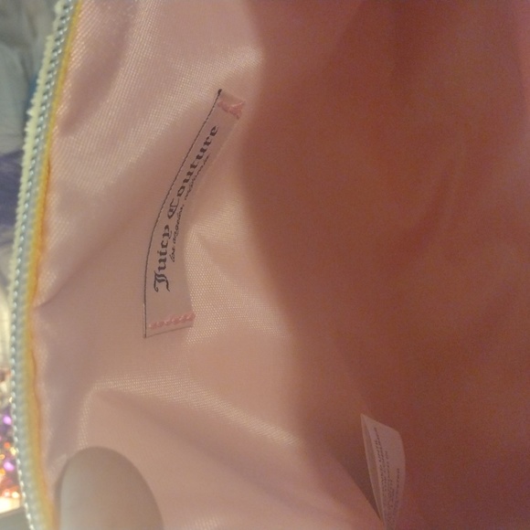 NEW!! Juicy Couture plush Bag - Picture 6 of 11